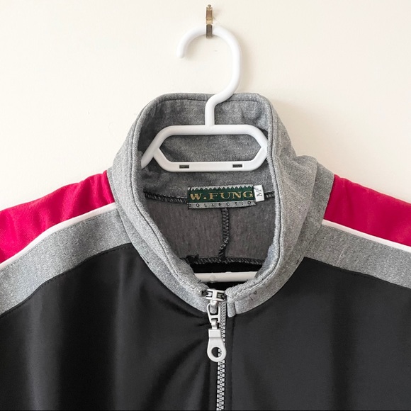 🛍 3/$20 Athletic Jacket - Picture 2 of 5